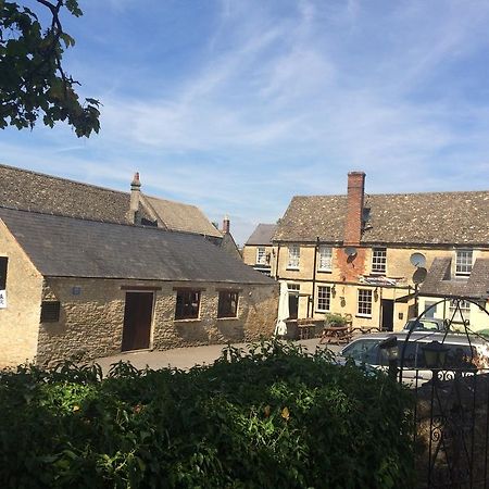 The Swan Hotel Eynsham Экстерьер фото