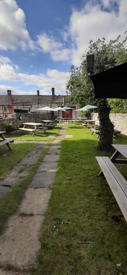 The Swan Hotel Eynsham Экстерьер фото